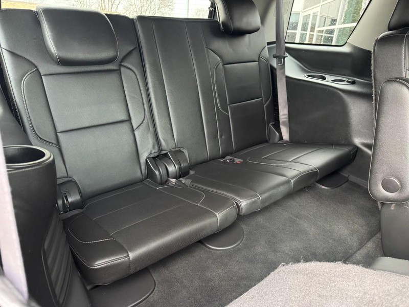 Chevrolet Tahoe Vehicle Full-screen Gallery Image 11