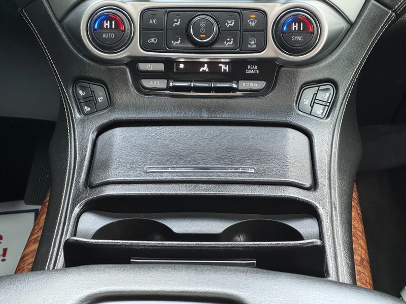 Chevrolet Tahoe Vehicle Full-screen Gallery Image 15