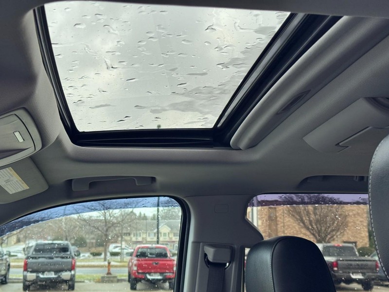 Chevrolet Tahoe Vehicle Full-screen Gallery Image 28