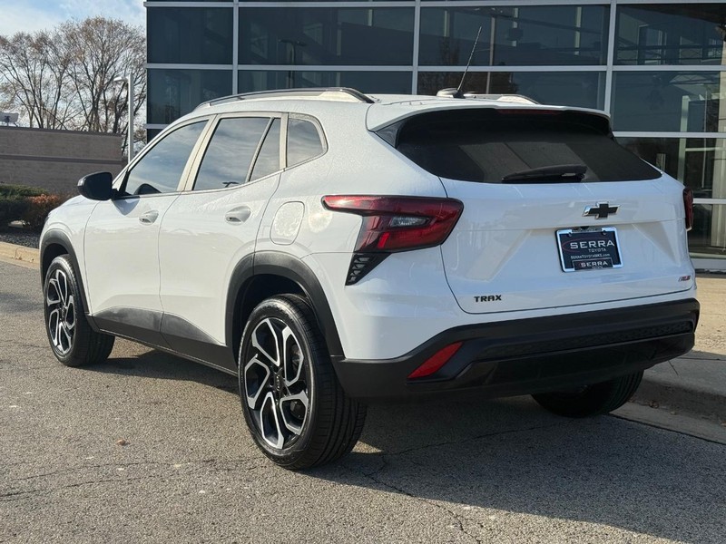 Chevrolet Trax Vehicle Full-screen Gallery Image 06