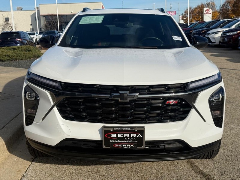 Chevrolet Trax Vehicle Full-screen Gallery Image 09