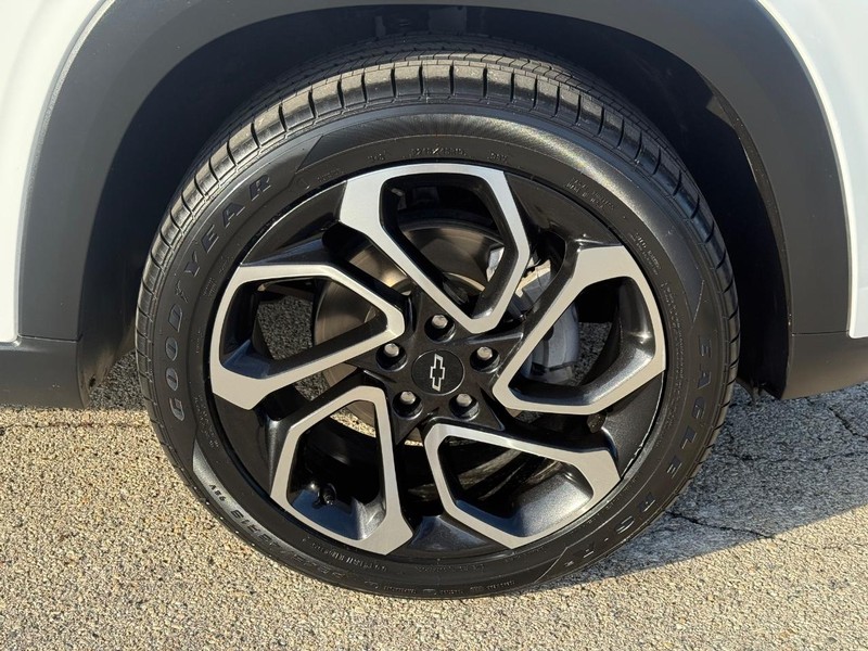 Chevrolet Trax Vehicle Full-screen Gallery Image 10