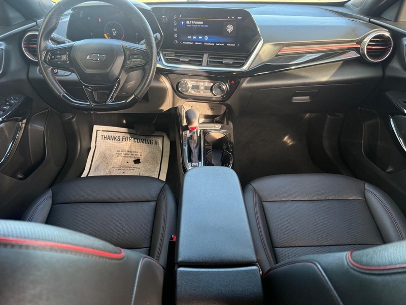 Chevrolet Trax Vehicle Full-screen Gallery Image 13