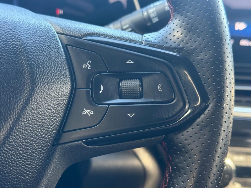 Chevrolet Trax Vehicle Full-screen Gallery Image 16