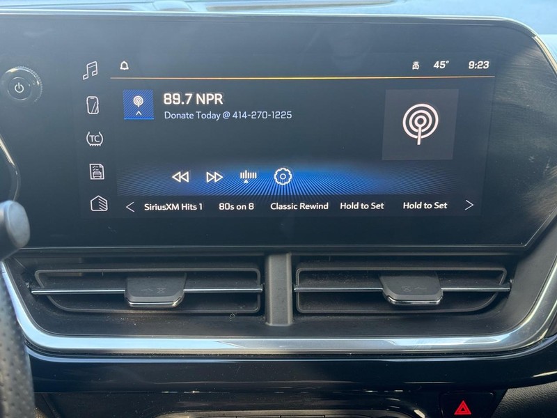 Chevrolet Trax Vehicle Full-screen Gallery Image 18