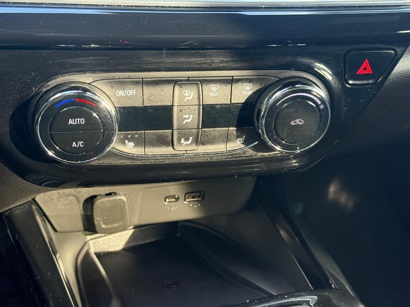 Chevrolet Trax Vehicle Full-screen Gallery Image 20