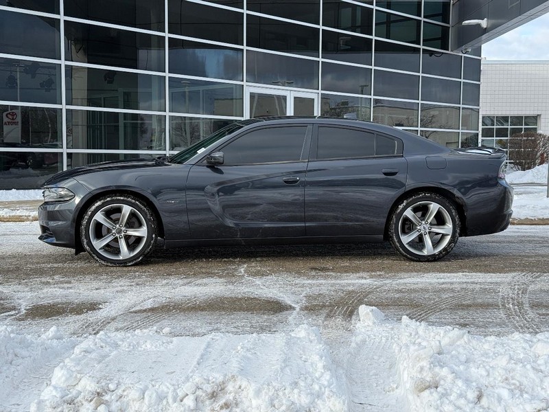 Dodge Charger Vehicle Full-screen Gallery Image 06