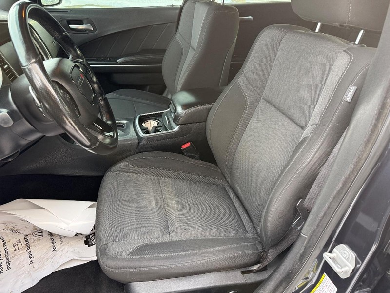 Dodge Charger Vehicle Full-screen Gallery Image 16