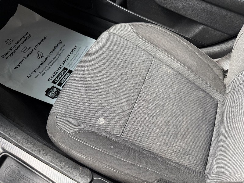 Dodge Charger Vehicle Full-screen Gallery Image 27