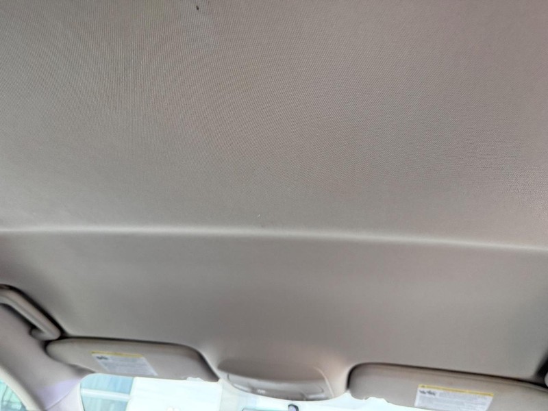 Ford Fusion Vehicle Full-screen Gallery Image 15