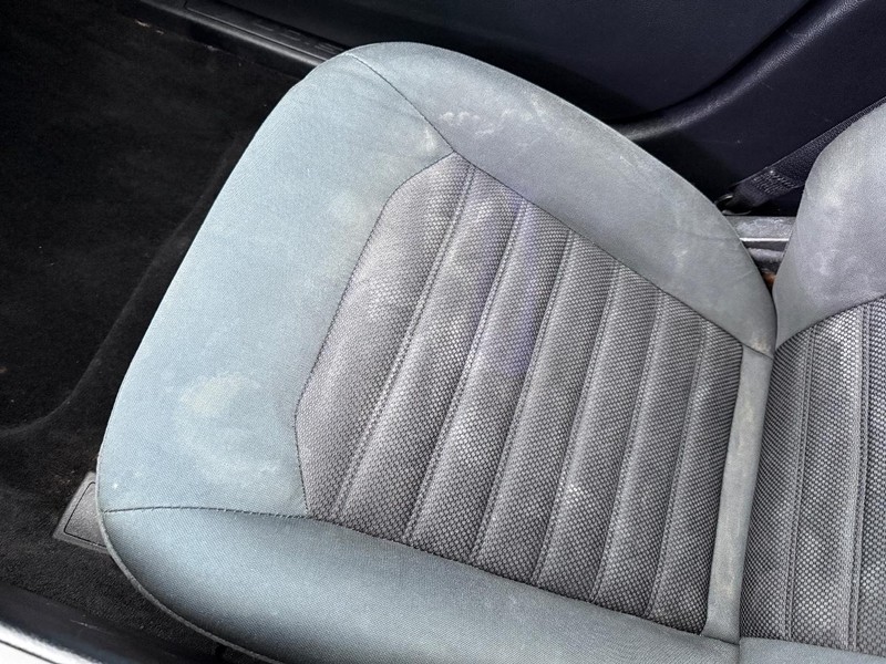 Ford Fusion Vehicle Full-screen Gallery Image 27