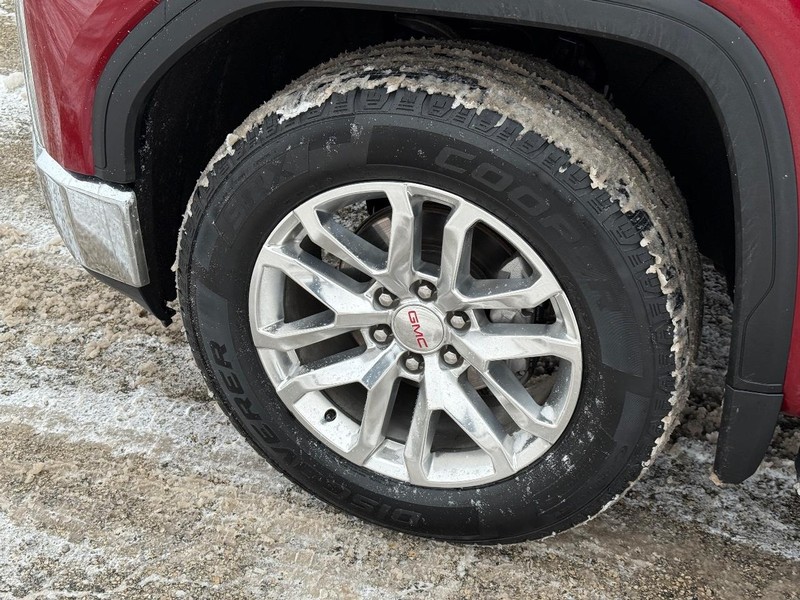 GMC Sierra 1500 Vehicle Full-screen Gallery Image 10