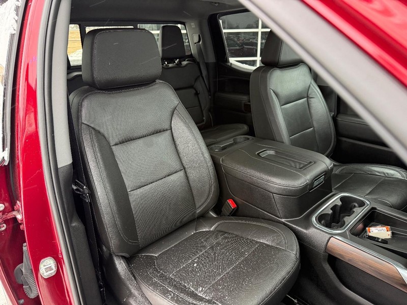 GMC Sierra 1500 Vehicle Full-screen Gallery Image 11