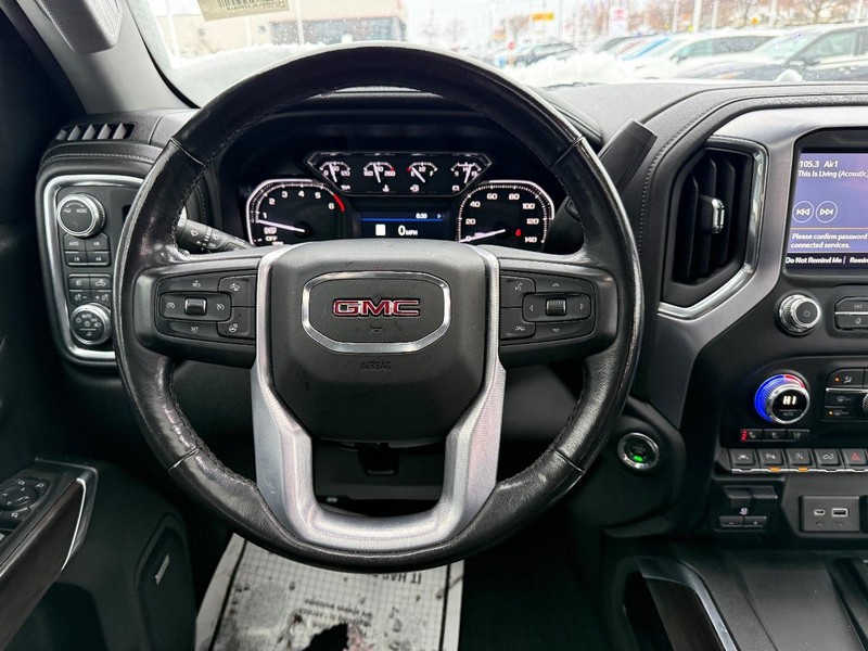 GMC Sierra 1500 Vehicle Full-screen Gallery Image 14