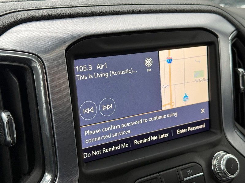 GMC Sierra 1500 Vehicle Full-screen Gallery Image 23