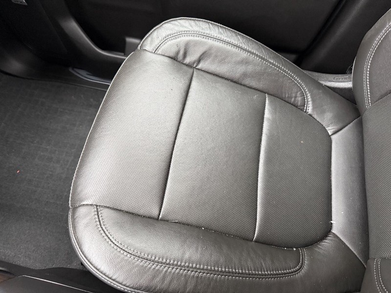 GMC Sierra 1500 Vehicle Full-screen Gallery Image 27