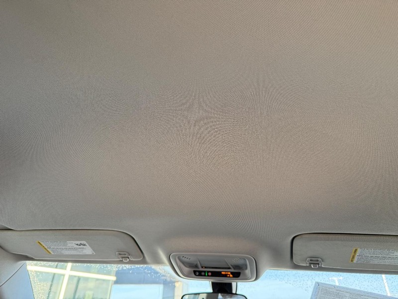 Chevrolet Traverse Vehicle Full-screen Gallery Image 15