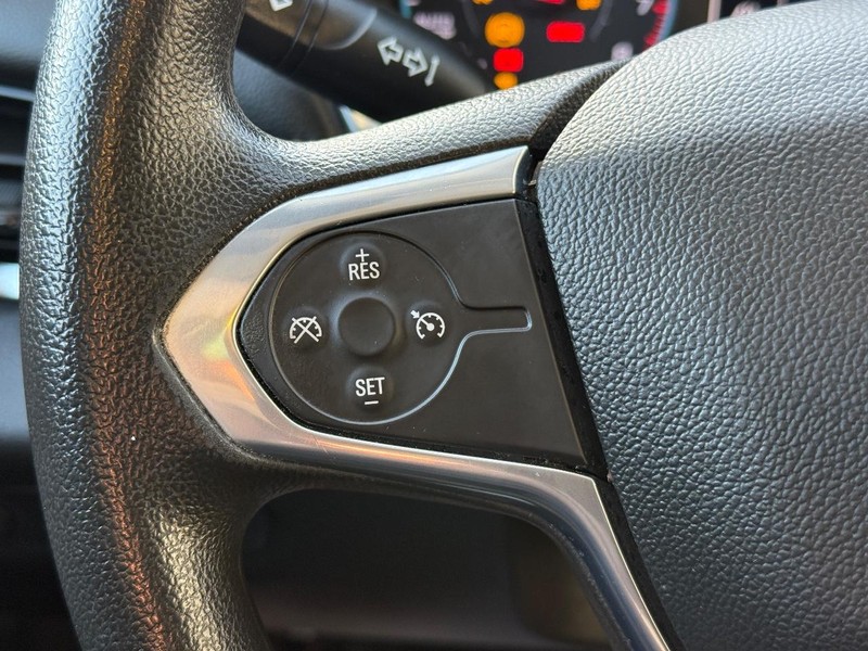 Chevrolet Traverse Vehicle Full-screen Gallery Image 20