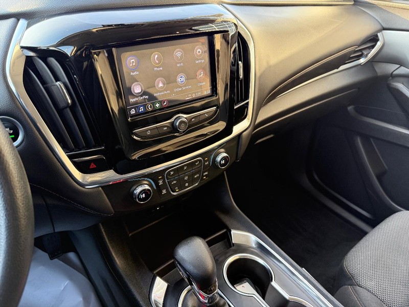 Chevrolet Traverse Vehicle Full-screen Gallery Image 25