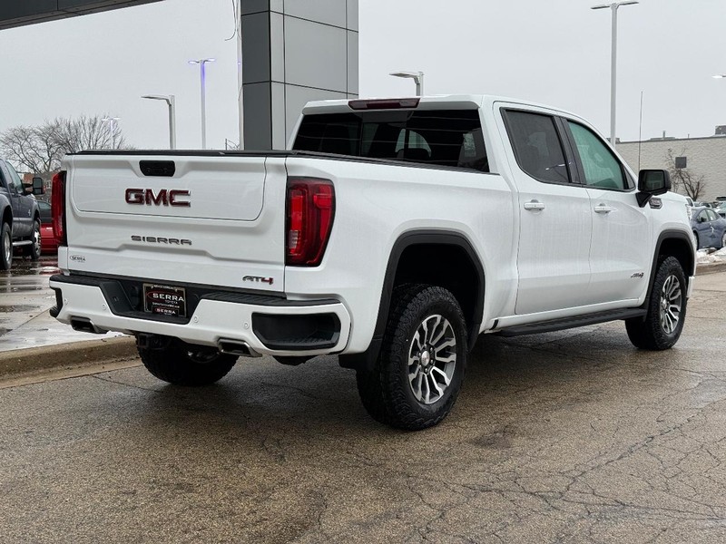 GMC Sierra 1500 Limited Vehicle Full-screen Gallery Image 03
