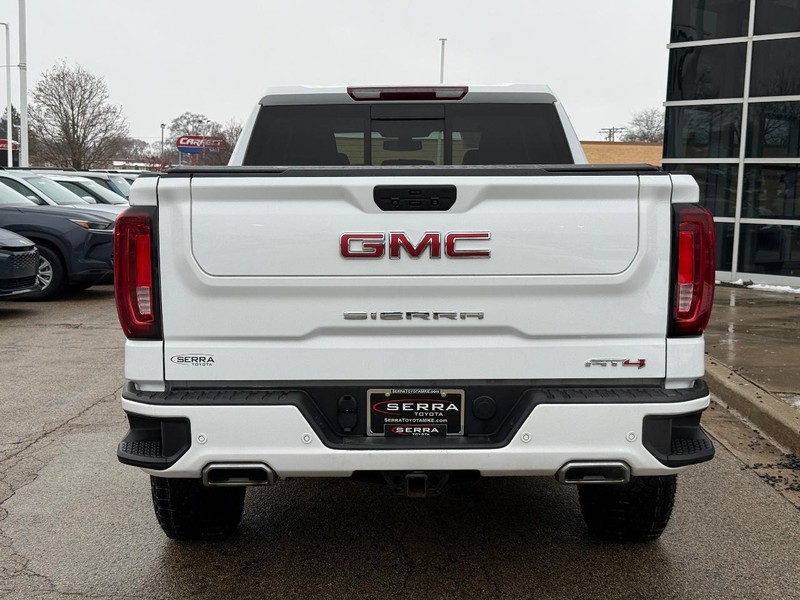 GMC Sierra 1500 Limited Vehicle Full-screen Gallery Image 04
