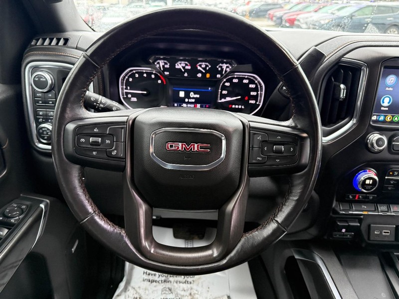 GMC Sierra 1500 Limited Vehicle Full-screen Gallery Image 14