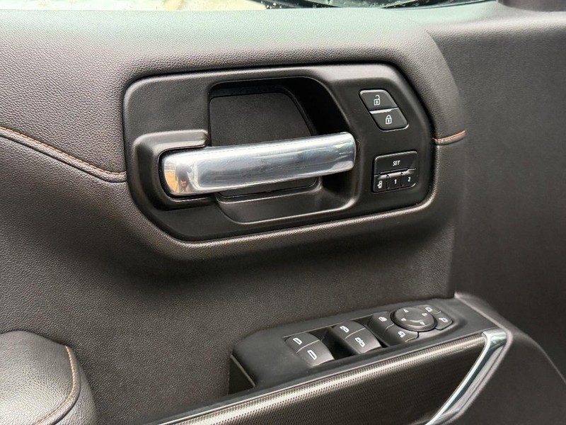 GMC Sierra 1500 Limited Vehicle Full-screen Gallery Image 18