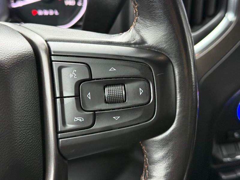 GMC Sierra 1500 Limited Vehicle Full-screen Gallery Image 21