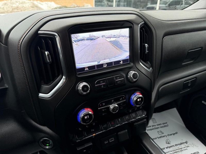 GMC Sierra 1500 Limited Vehicle Full-screen Gallery Image 25