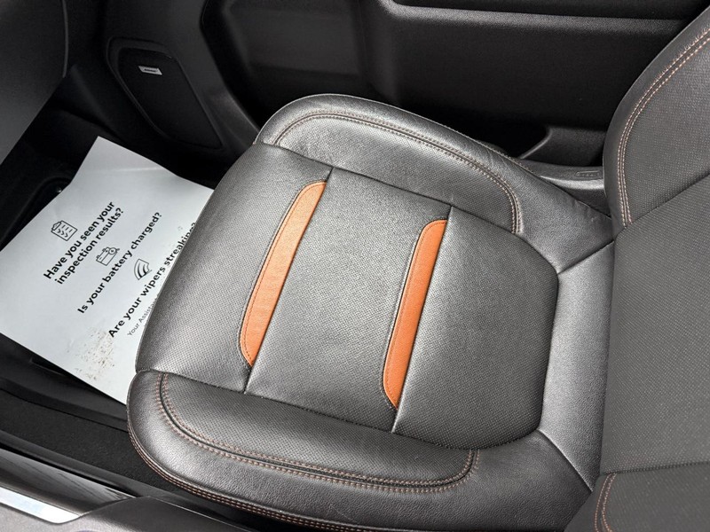 GMC Sierra 1500 Limited Vehicle Full-screen Gallery Image 26