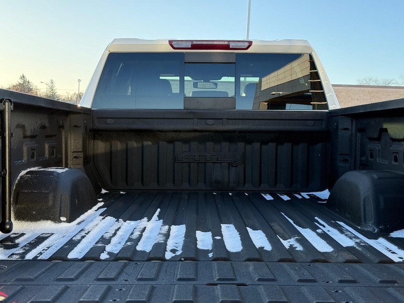 GMC Sierra 1500 Vehicle Full-screen Gallery Image 08