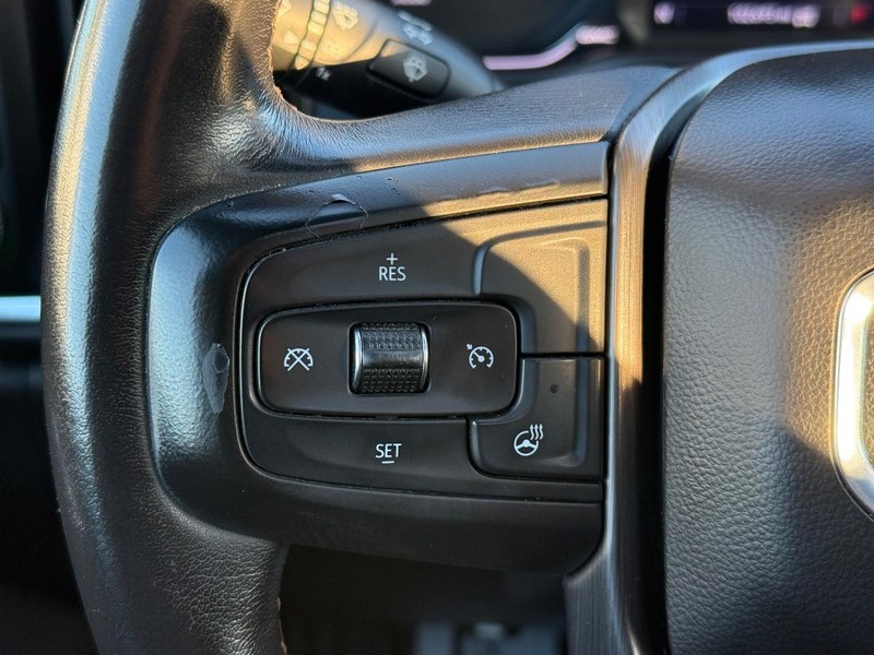 GMC Sierra 1500 Vehicle Full-screen Gallery Image 15