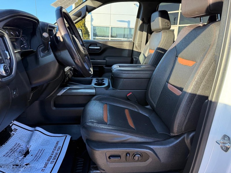 GMC Sierra 1500 Vehicle Full-screen Gallery Image 27