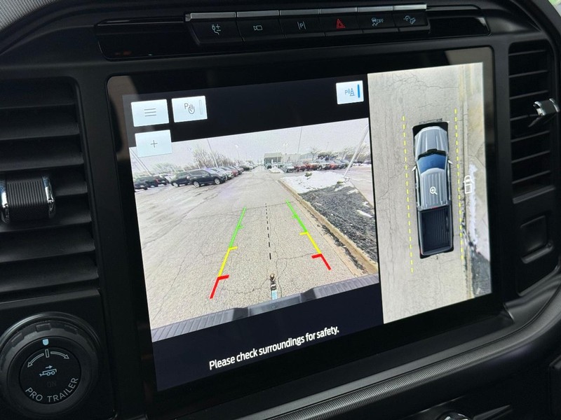 Ford F-150 Vehicle Full-screen Gallery Image 24