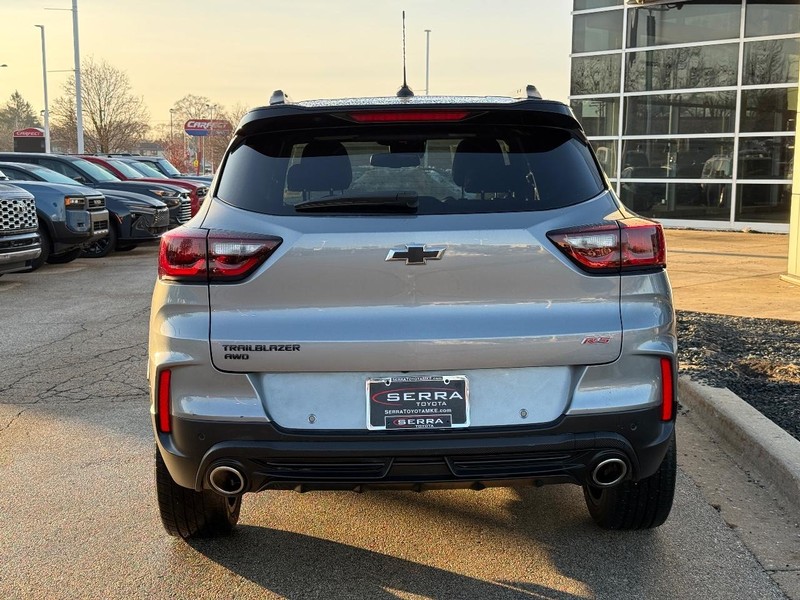 Chevrolet TrailBlazer Vehicle Full-screen Gallery Image 04
