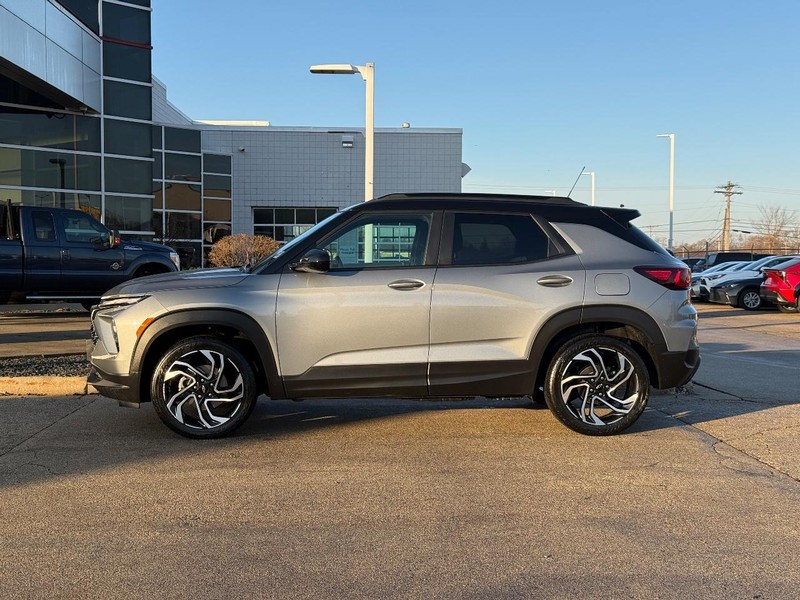 Chevrolet TrailBlazer Vehicle Full-screen Gallery Image 06