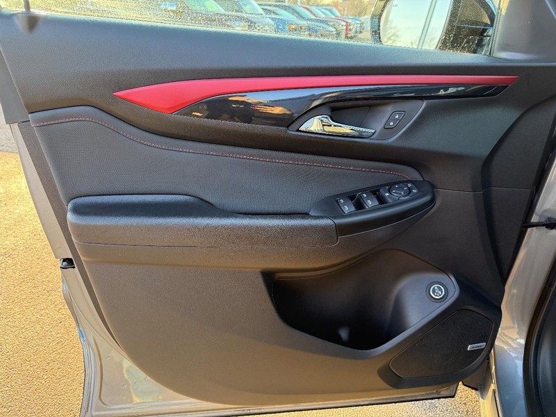 Chevrolet TrailBlazer Vehicle Full-screen Gallery Image 19