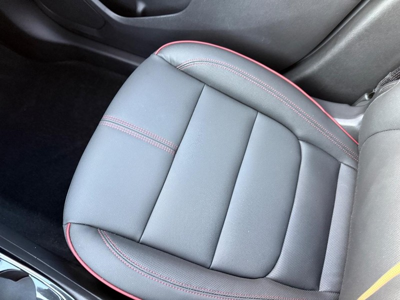 Chevrolet TrailBlazer Vehicle Full-screen Gallery Image 27