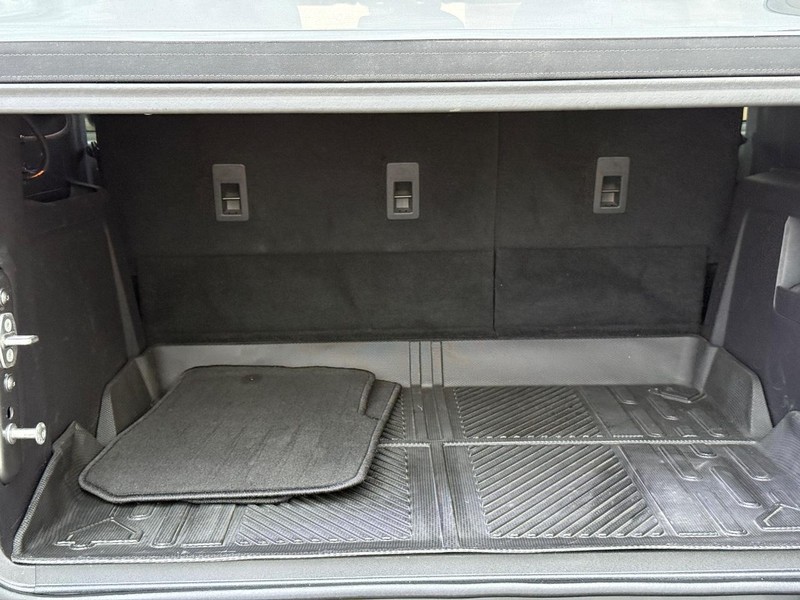 Ford Bronco Vehicle Full-screen Gallery Image 10