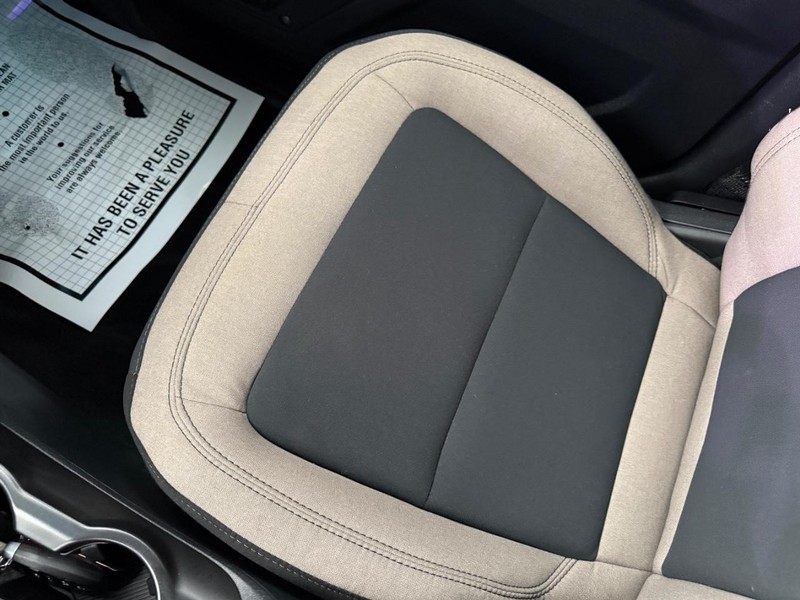 Ford Bronco Vehicle Full-screen Gallery Image 28