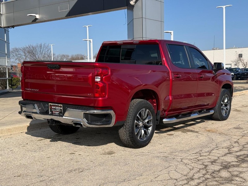Chevrolet Silverado 1500 Vehicle Full-screen Gallery Image 03