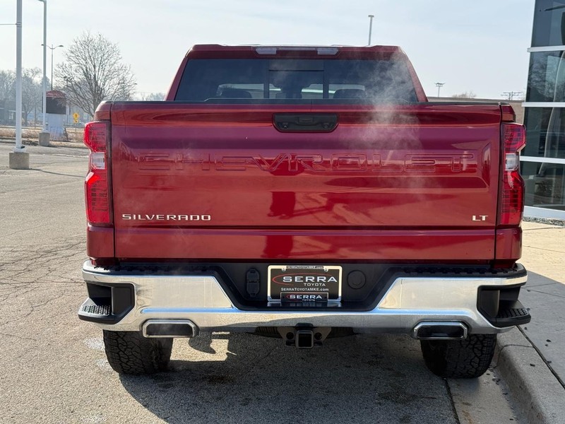 Chevrolet Silverado 1500 Vehicle Full-screen Gallery Image 04