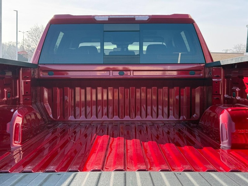 Chevrolet Silverado 1500 Vehicle Full-screen Gallery Image 09