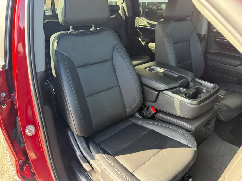 Chevrolet Silverado 1500 Vehicle Full-screen Gallery Image 11