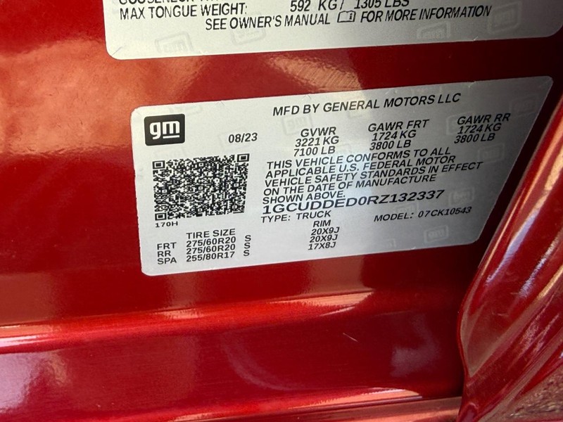 Chevrolet Silverado 1500 Vehicle Full-screen Gallery Image 30