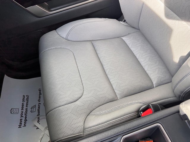 2024 Toyota Tundra Limited - Photo 28