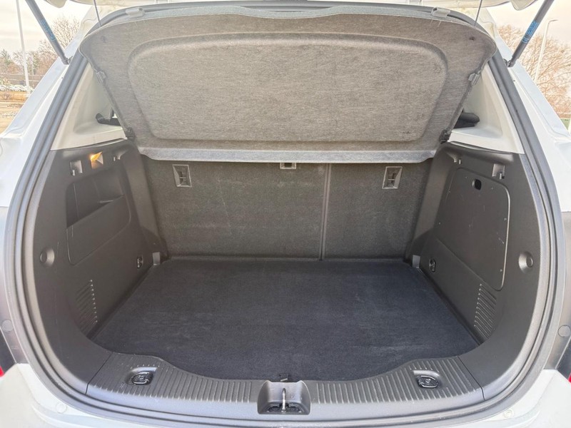 Chevrolet Trax Vehicle Full-screen Gallery Image 04