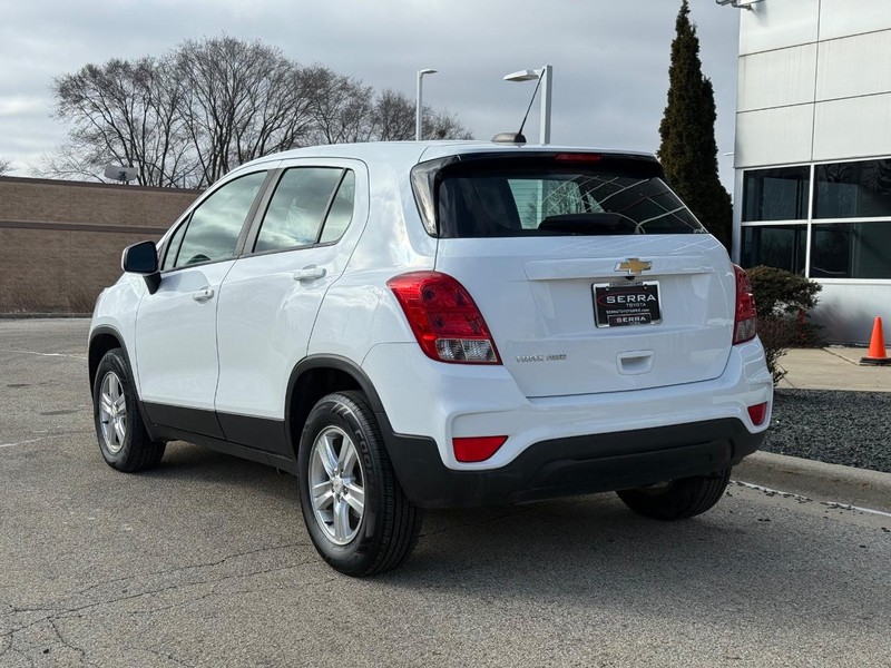 Chevrolet Trax Vehicle Full-screen Gallery Image 05