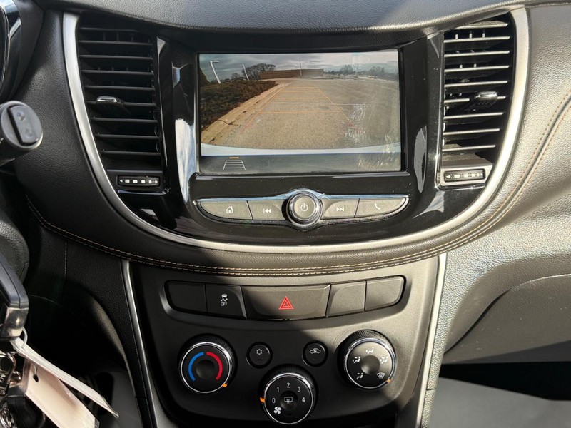 Chevrolet Trax Vehicle Full-screen Gallery Image 17