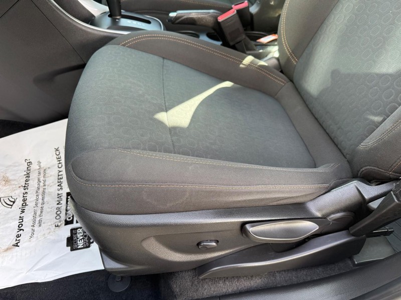 Chevrolet Trax Vehicle Full-screen Gallery Image 23